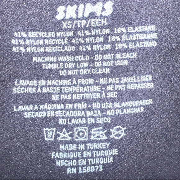 SKIMS BLACK SEAMLESS SCULPT MID-THIGH BODYSUIT | Color: Onyx | NEW/NWOT - Picture 7 of 7